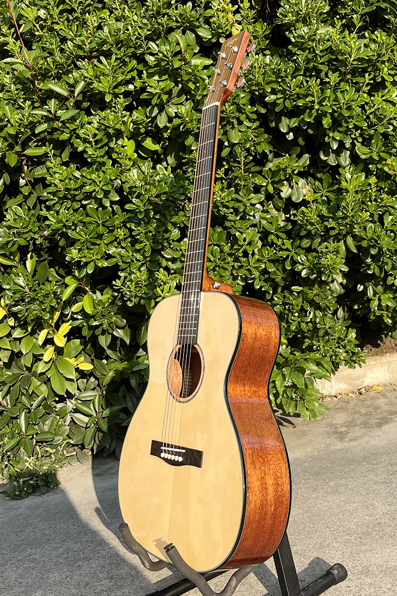 OM Style Glossy 40 Inch Solid Spruce Top Mahogany Body Acoustic Guitar