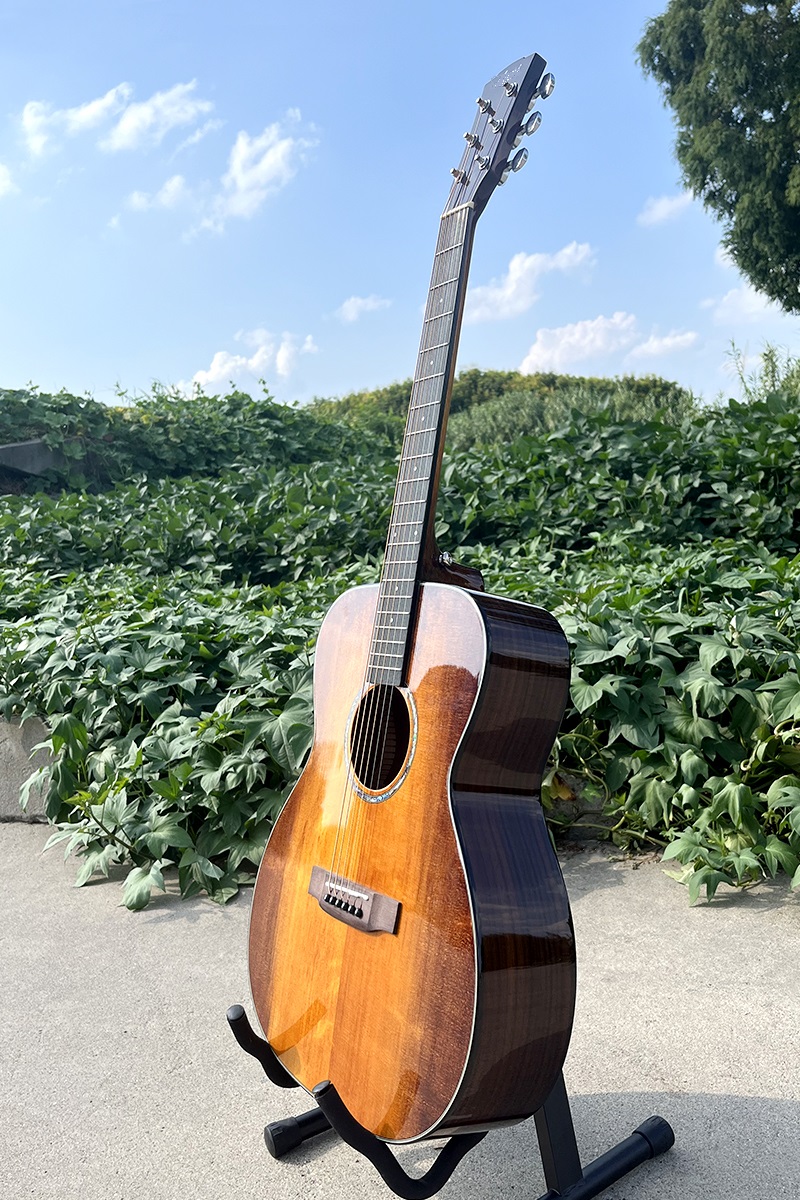 Grand Auditorium Style Vintage Sunset Solid Spruce Top Body Acoustic Guitar